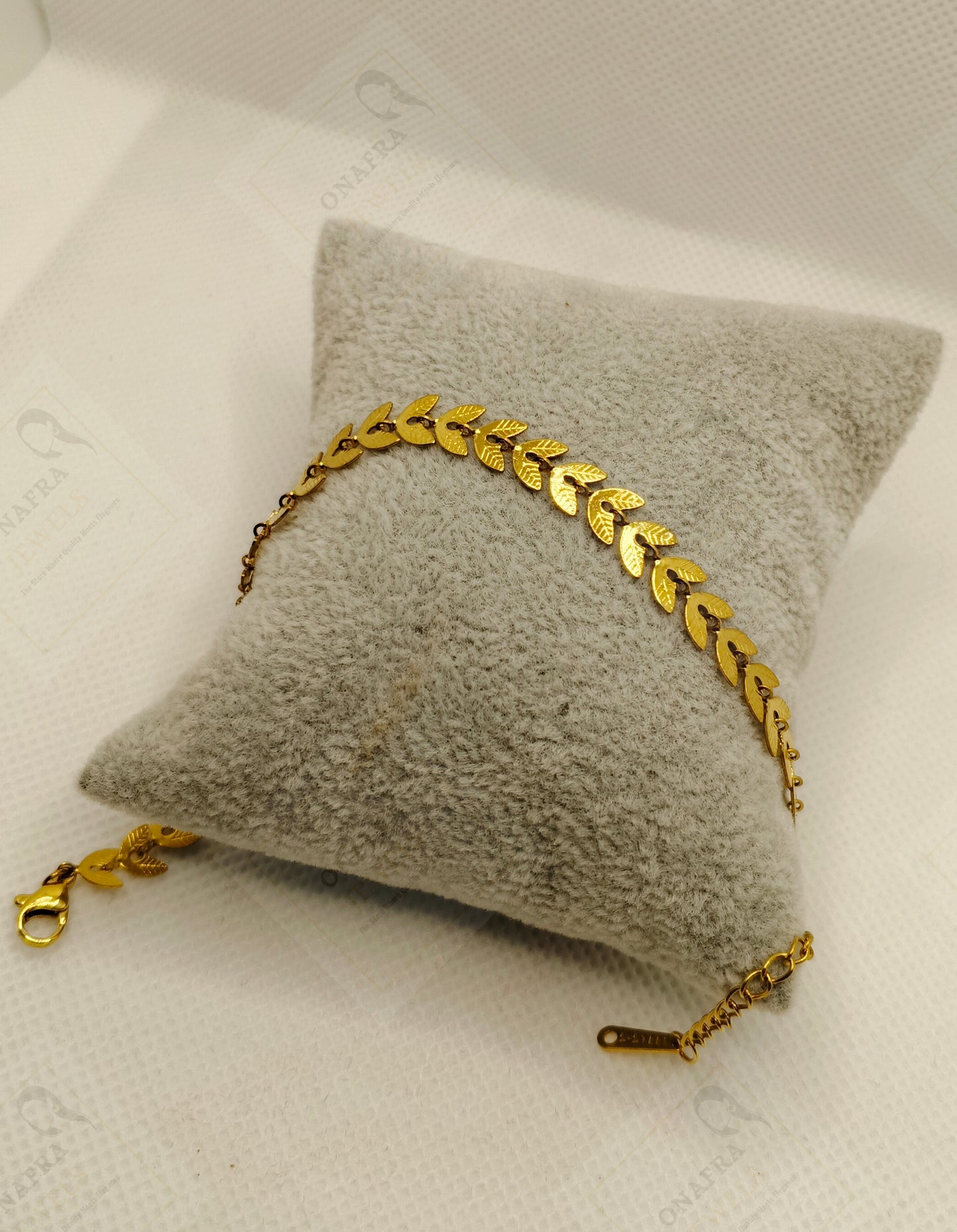 18K Gold Plated Small Heart Chain Bracelet – Stainless Steel, Waterproof