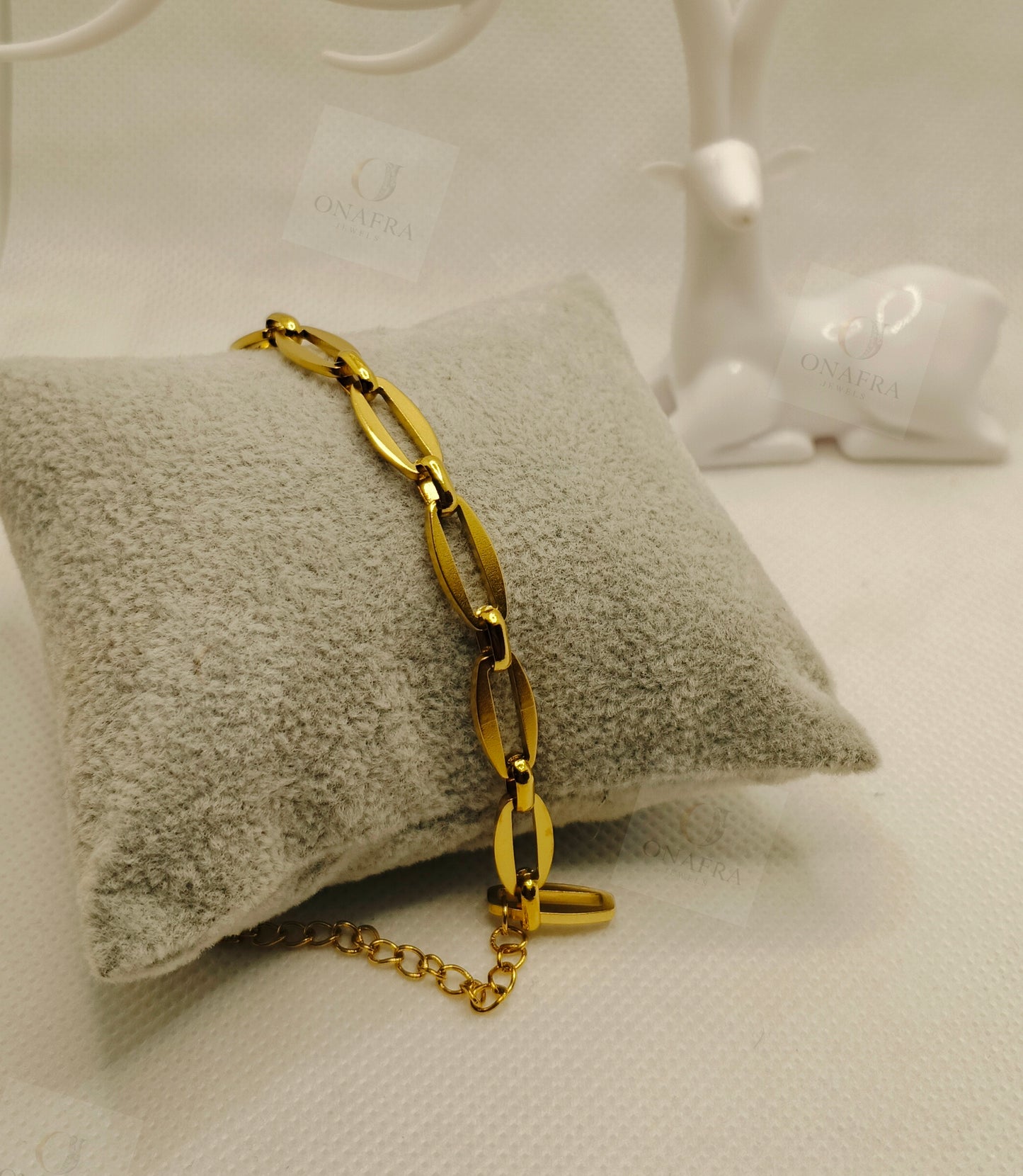 Elegant Unisex Bracelet