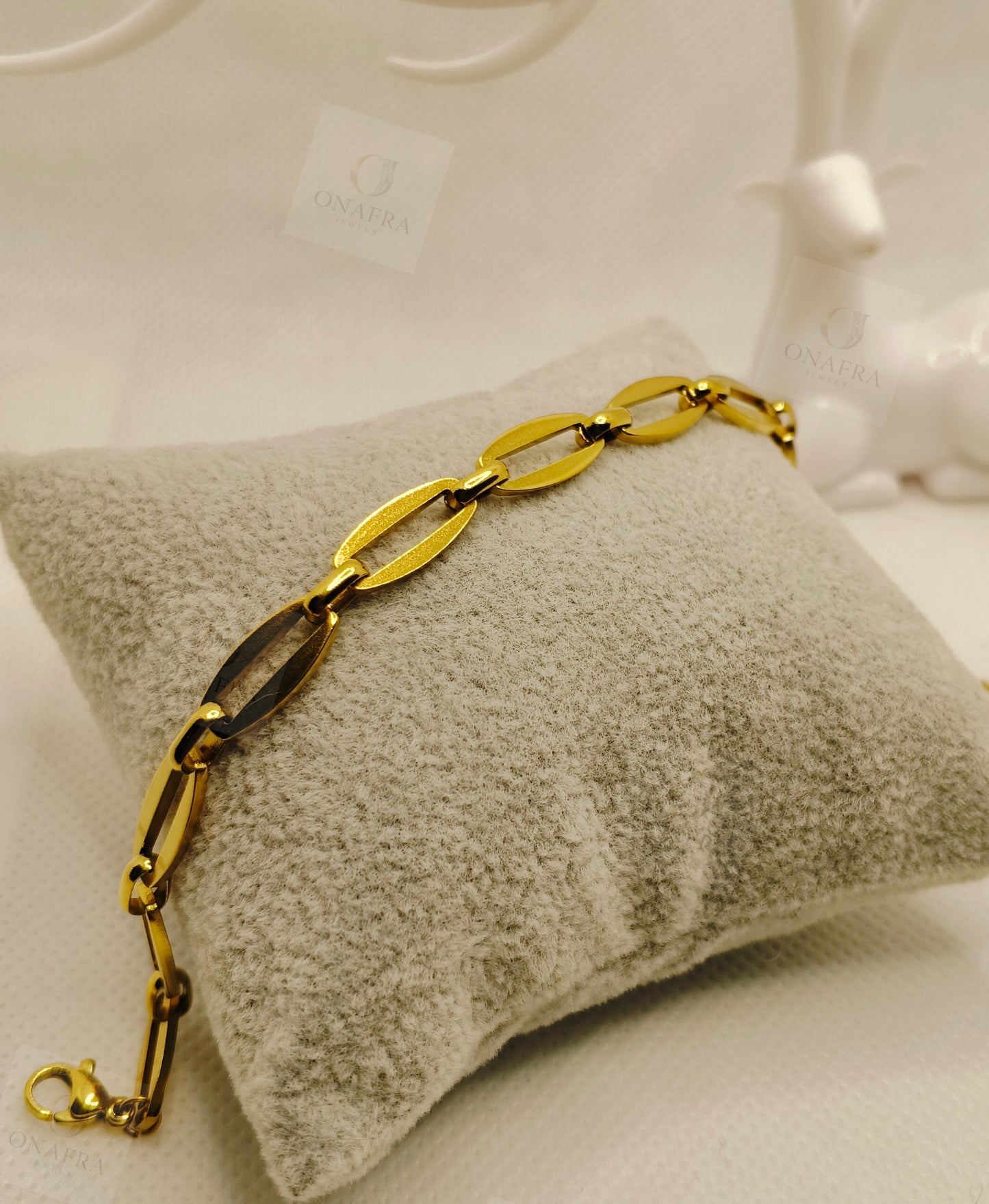 Elegant Unisex Bracelet