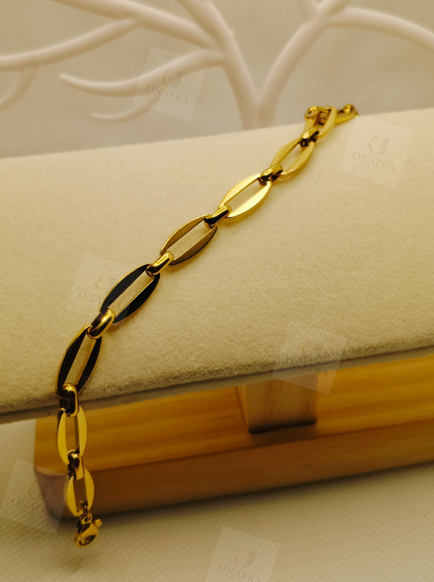 Elegant Unisex Bracelet