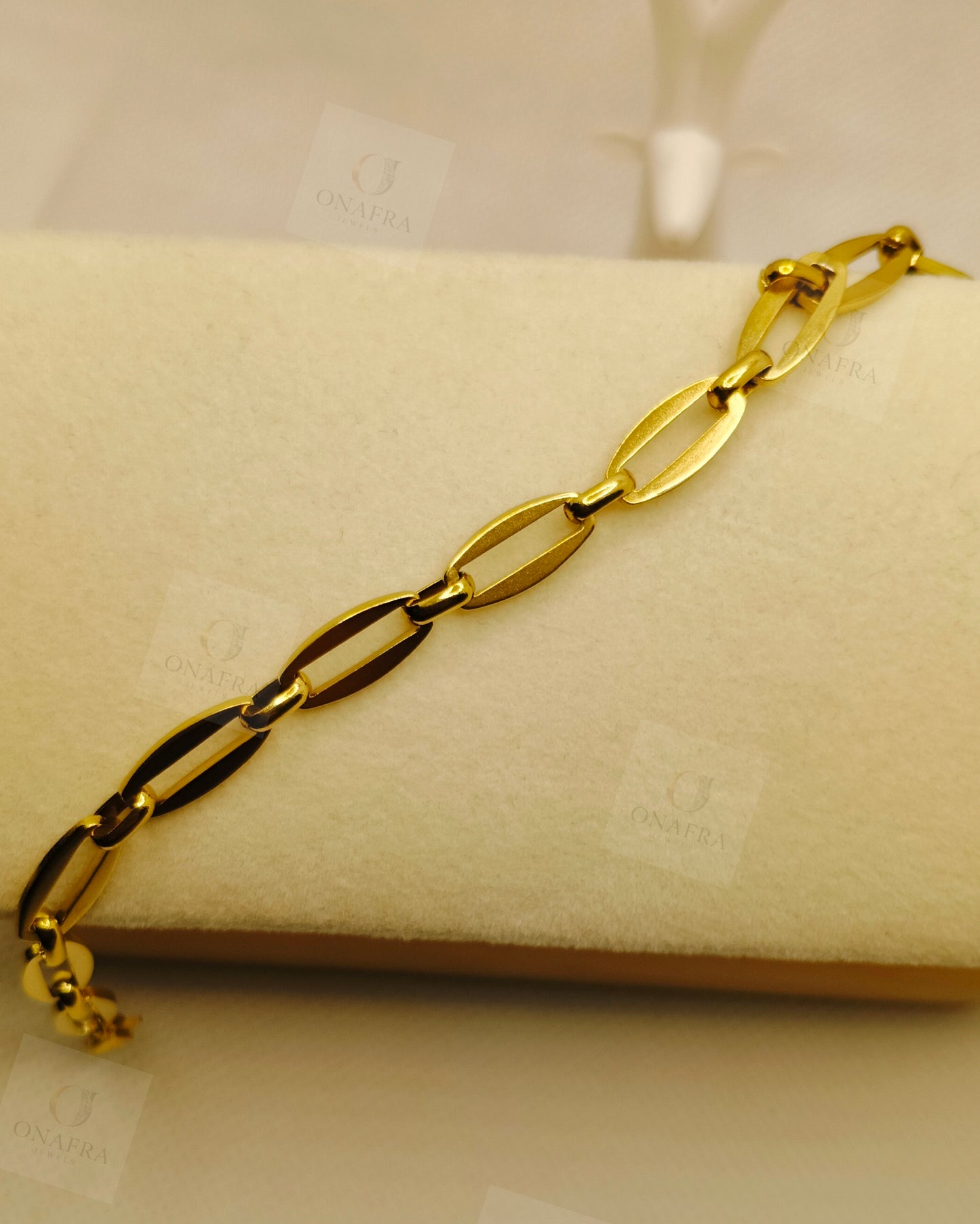 Elegant Unisex Bracelet