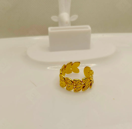 Multi Leafs Design Ring