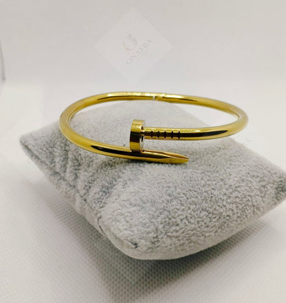 Elegant Daily Wear Handcuff