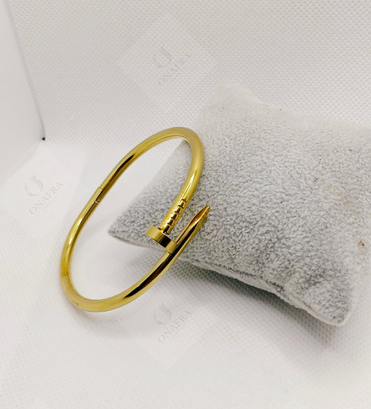 Elegant Daily Wear Handcuff