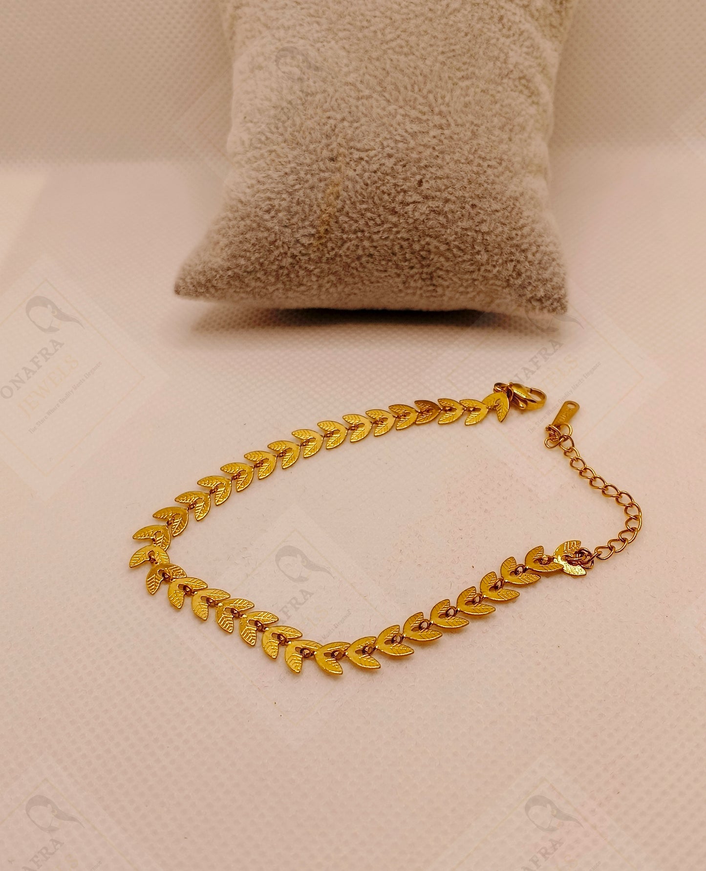 18K Gold Plated Small Heart Chain Bracelet – Stainless Steel, Waterproof
