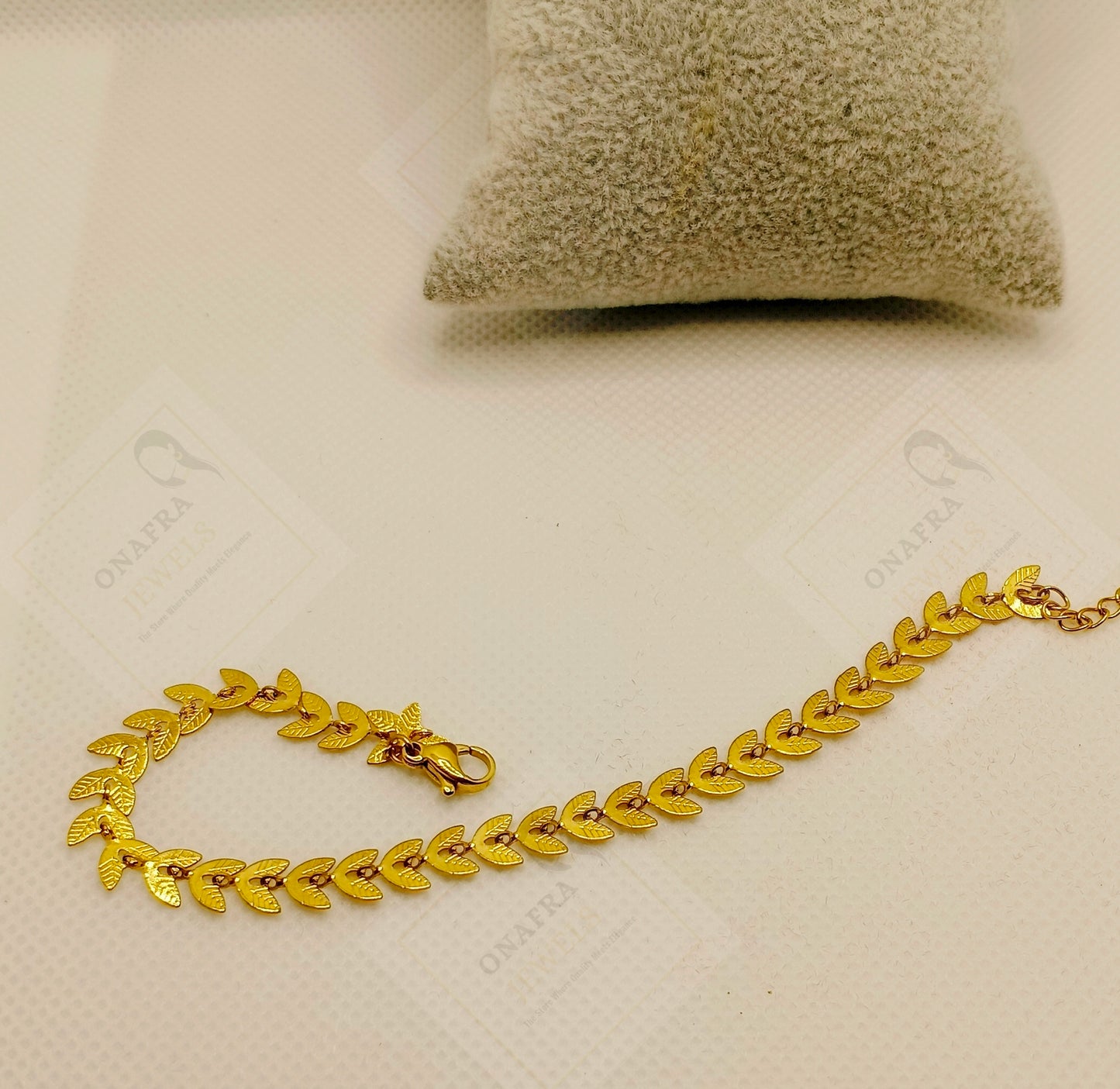 18K Gold Plated Small Heart Chain Bracelet – Stainless Steel, Waterproof