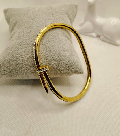 Trendy Zircon Handcuff