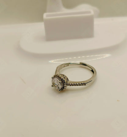 Trendy Silver Zircon Ring
