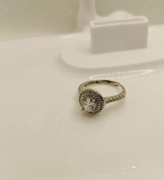 Trendy Silver Zircon Ring