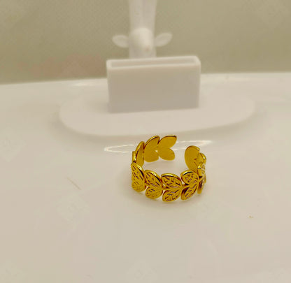 Multi Leafs Design Ring