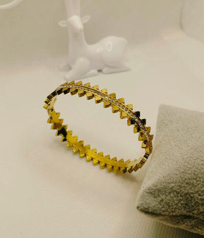 Daily Wear Rhinestone Handcuff