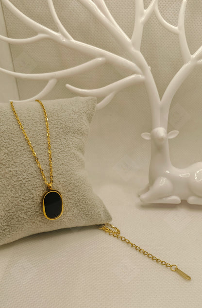 Black and Gold Color Necklace
