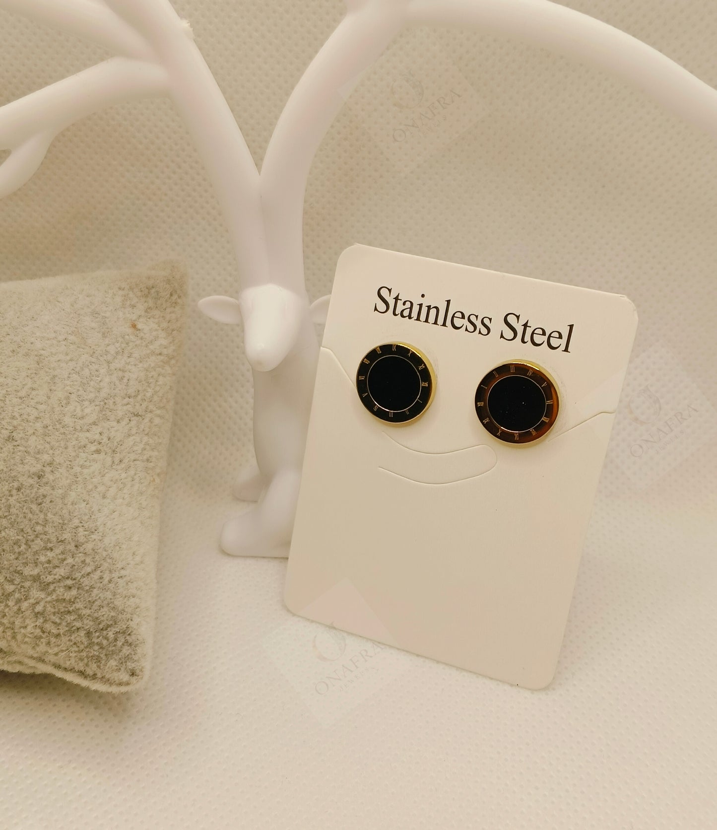 Trendy Ear Studs