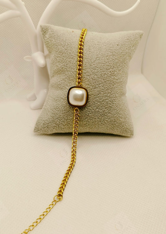 White Pearl Bracelet